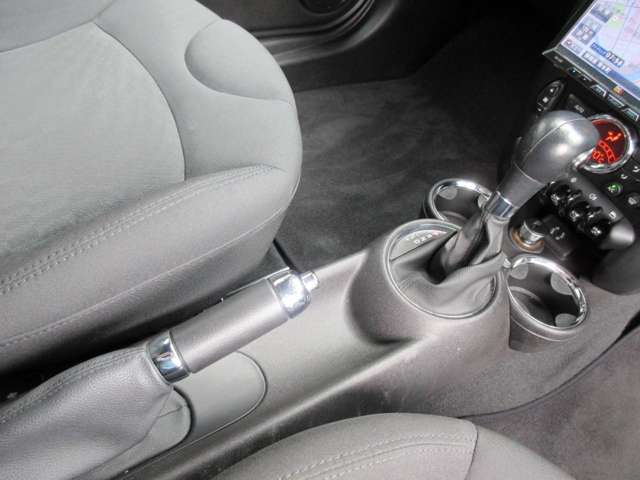 2011 MINI MINI Clubman – thumbnail 29