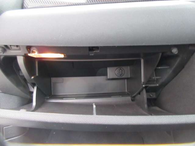 2011 MINI MINI Clubman – thumbnail 31