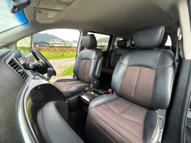 2011 Nissan Elgrand – thumbnail 32