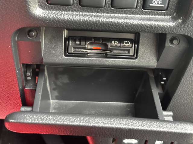 2011 Nissan Elgrand – thumbnail 50