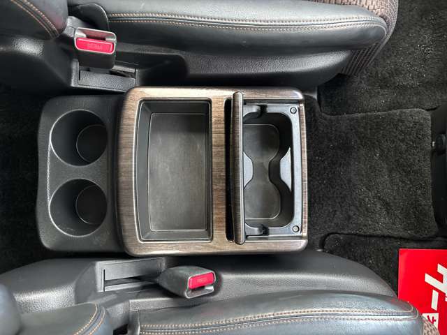 2011 Nissan Elgrand – thumbnail 51