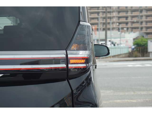 トヨタ ヴォクシー 2.0 S-G 登録済未使用車 ディスプレイ LED 衝突軽減 大阪府の詳細画像 その13