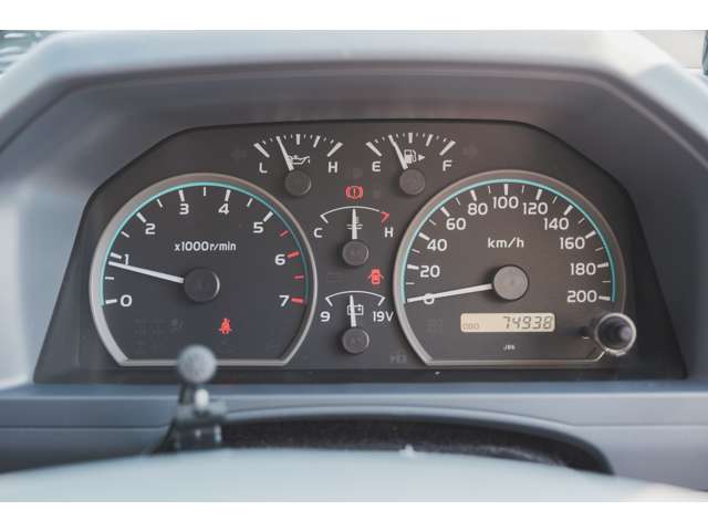 トヨタ ランドクルーザー70ピックアップ 4.0 4WD 前後ウィンチ・無線・クレーン・デフロック 北海道の詳細画像 その13