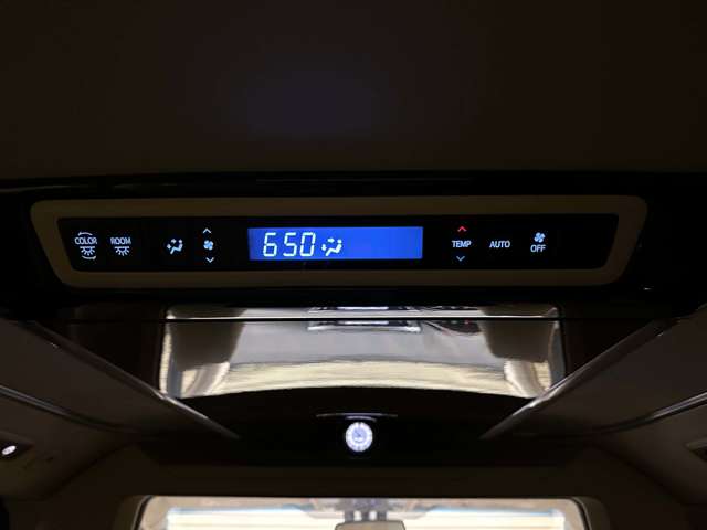 トヨタ アルファード ハイブリッド 2.5 ロイヤルラウンジSP E-Four 4WD パーテーションガラス ベージュ革シート 埼玉県の詳細画像 その13