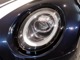 フロントのフォグライトのデザインもミニの特徴です。フォグライトは、マリリン・モンローの目の下のホクロにヒントを得たものです。