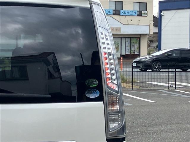 2011 Nissan Serena – thumbnail 44