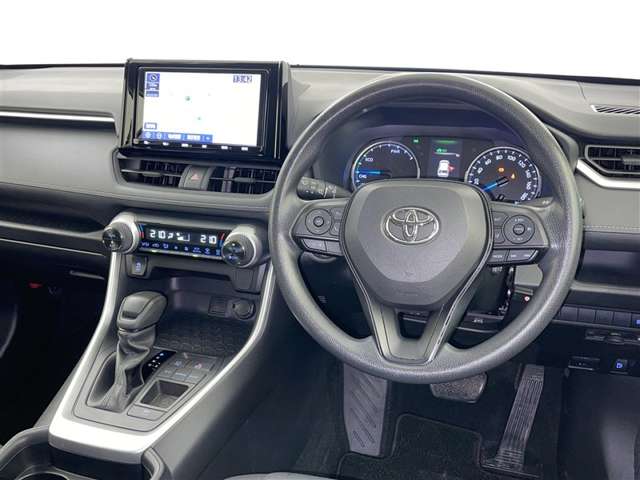 ���ʂ��̂������E�Ǝ����ړ��ɔz�����ꂽ���C�A�E�g�B