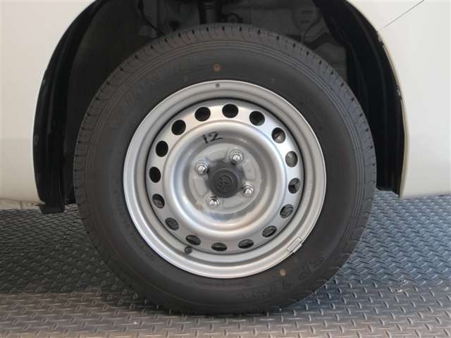 R6�N���ă^�C��155/80R14 88/86S LT�_�����b�v���ł��B