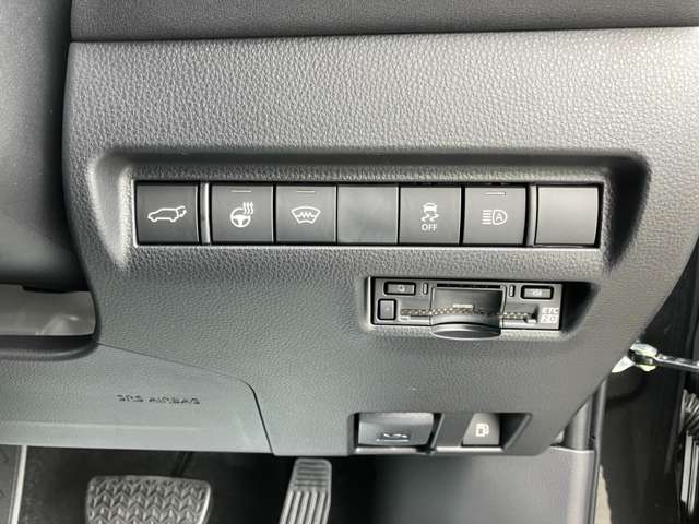 トヨタ ハリアー 2.5 ハイブリッド E-Four Z レザーパッケージ 4WD 寒冷地仕様車 JBL 富山県の詳細画像 その16