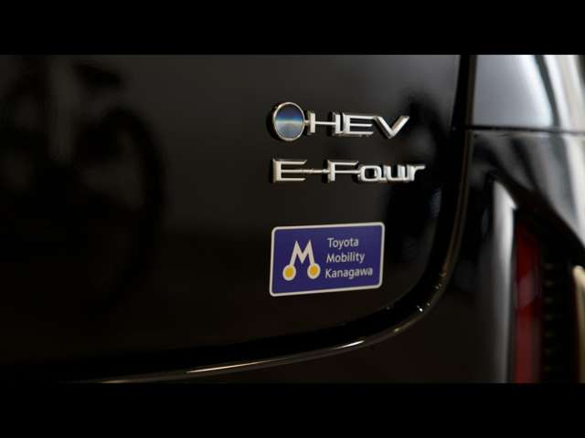 トヨタ ヴェルファイア ハイブリッド 2.5 エグゼクティブ ラウンジ E-Four 4WD OP160 セキュリティ 弊社コーティング済 神奈川県の詳細画像 その5