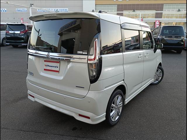 ４ＷＤ☆禁煙☆走行１．０万キロ☆ナビ☆バックカメラ☆デュアルセンサーブレーキサポート２☆車線逸脱警報☆オートハイビーム☆パワスラ☆黒革調シートカバー☆前席シートヒーター☆クリアランスソナー☆試乗ＯＫ☆