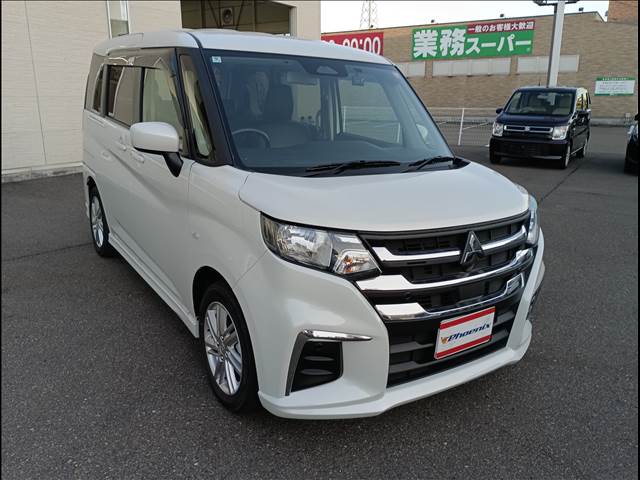 ４ＷＤ☆禁煙☆走行１．０万キロ☆ナビ☆バックカメラ☆デュアルセンサーブレーキサポート２☆車線逸脱警報☆オートハイビーム☆パワスラ☆黒革調シートカバー☆前席シートヒーター☆クリアランスソナー☆試乗ＯＫ☆