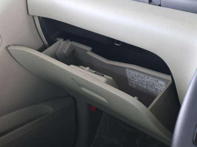 2002 Nissan Elgrand – thumbnail 44