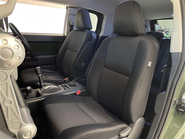 صورة مصغرة 16 لـ 2014 Toyota FJ CRUISER