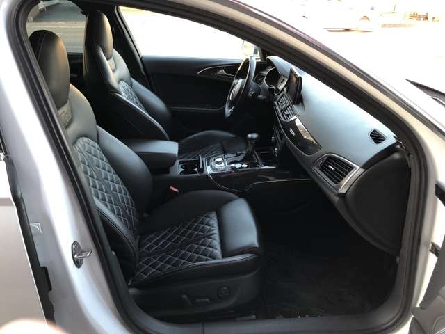 アウディ S6アバント 4.0 4WD 左H 社外エアサス ナビ アルミ 福岡県の詳細画像 その8