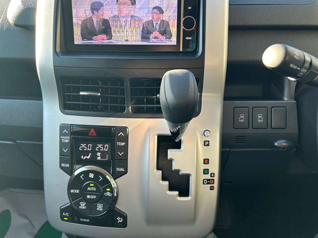 トヨタ ヴォクシー 2.0 X Lエディション 両側電動スライド ナビ ETC 愛知県の詳細画像 その11