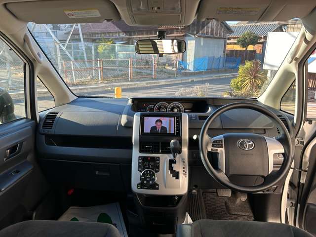 トヨタ ヴォクシー 2.0 X Lエディション 両側電動スライド ナビ ETC 愛知県の詳細画像 その7