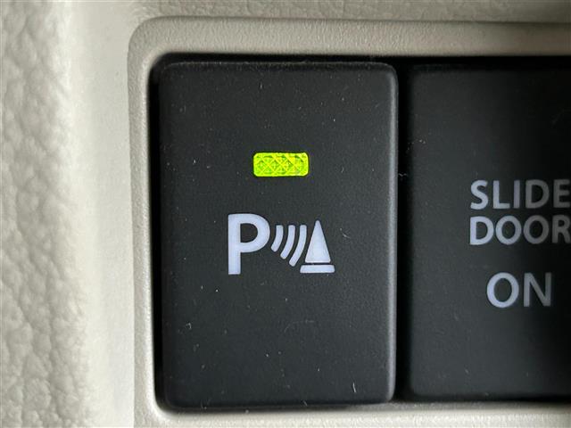 ◇【パーキングソナー】センサーが検知した障害物との距離に応じて、警告音を変えてお知らせします！縦列駐車時や駐車場・車庫などでの取り回しをサポートします。
