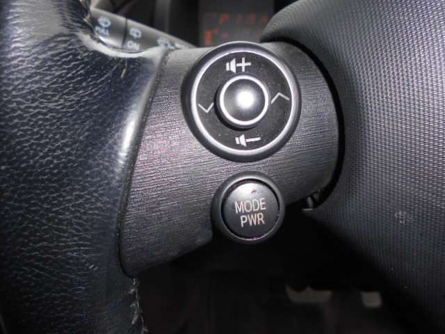 2009 Toyota iQ – thumbnail 44