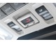 ■メーカーオプションの電動ムーンルーフは運転席天井にあるボタンで操作できます！