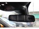 バックミラー左サイドに車両左側面部分のサイドカメラの映像が映る液晶ディスプレイがございます。このディスプレイは非表示にしてバックミラーをフルサイズで使用して頂くことも可能でございます。
