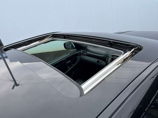 トヨタ セルシオ 4.3 C仕様 車高調 黒革 サンルーフ マフラー ナビ 埼玉県の詳細画像 その14