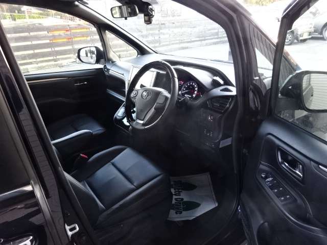 トヨタ エスクァイア 2.0 Gi ブラック テーラード 4WD  新潟県の詳細画像 その7