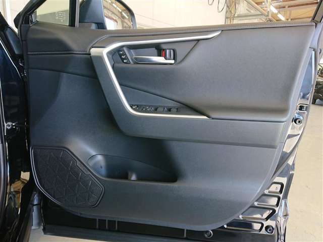 トヨタ RAV4 2.0 G Zパッケージ 4WD ドライブレコーダー付 香川県の詳細画像 その10