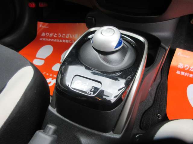 日産 ノート 1.2 e-POWER B FOUR 4WD エマージョンシーブレーキ ナビBカメラ 北海道の詳細画像 その16