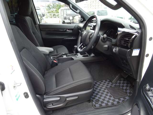 トヨタ ハイラックス 2.4 Z ブラック ラリー エディション ディーゼルターボ 4WD  京都府の詳細画像 その15