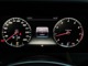 スピードメーター中央の液晶には車両情報を表示可能です。また、デジタルの速度表示にも対応しています。