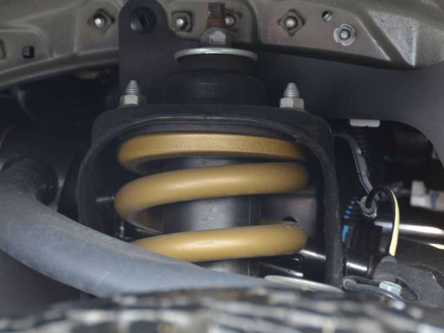 トヨタ ハイラックス 2.4 Z GRスポーツ ディーゼルターボ 4WD リフトアップ/ハードトノカバー/社外AW 愛知県の詳細画像 その6