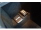 USBとAUX端子はアームレストの中にございます。