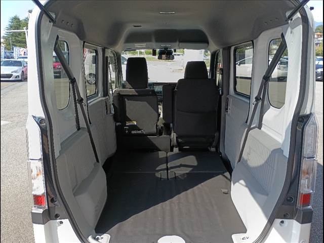 ホンダセンシング☆８型ナビ☆Ｂｌｕｅｔｏｏｔｈ☆バックカメラ☆前後ドラレコ☆ビルトインＥＴＣ☆アダプティブクルーズ☆ＬＫＡＳ☆路外逸脱抑制☆ＥＣＯＮ☆シートヒーター☆急速充電ポート☆走行４０００ｋｍ☆