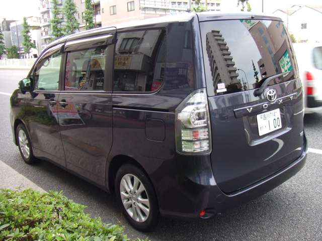 トヨタ ヴォクシー 2.0 X Lエディション  東京都の詳細画像 その6