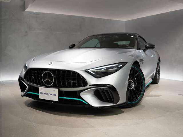 Mercedes-AMG F1 W13 E Performanceをモチーフとしたエクステリアデザインは目を惹くことまちがいありません。