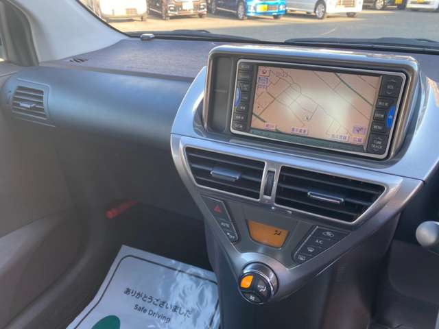 トヨタ iQ 1.0 100G レザーパッケージ ナビ スマートキー プッシュスタート 熊本県の詳細画像 その12