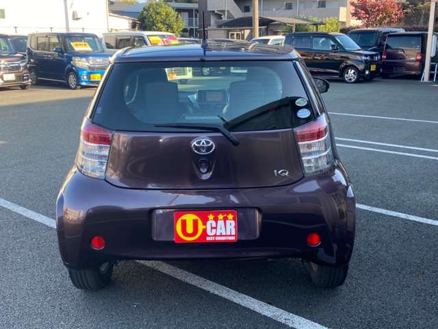 トヨタ iQ 1.0 100G レザーパッケージ ナビ スマートキー プッシュスタート 熊本県の詳細画像 その4