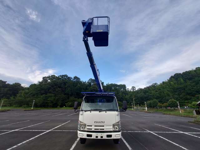 いすゞ エルフ 高所作業車 12M 香川県の詳細画像 その17
