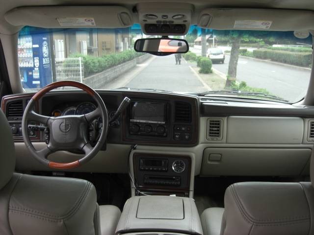 キャデラック エスカレード AWD 4WD HDD HID 岡山県の詳細画像 その16