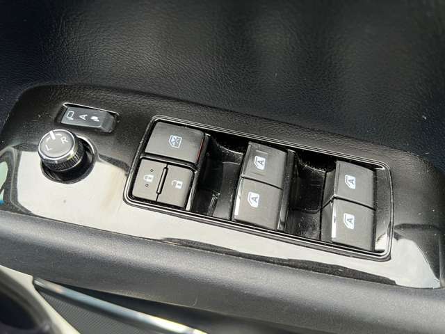 トヨタ ヴェルファイア 2.5 Z Gエディション 4WD 両側電動スライドドア/ETC/純正ナビ 大阪府の詳細画像 その19