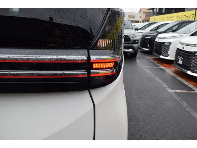 トヨタ ヴォクシー 2.0 S-Z 登録済未使用車 10.5型DA 3眼LED 衝突軽減 滋賀県の詳細画像 その17
