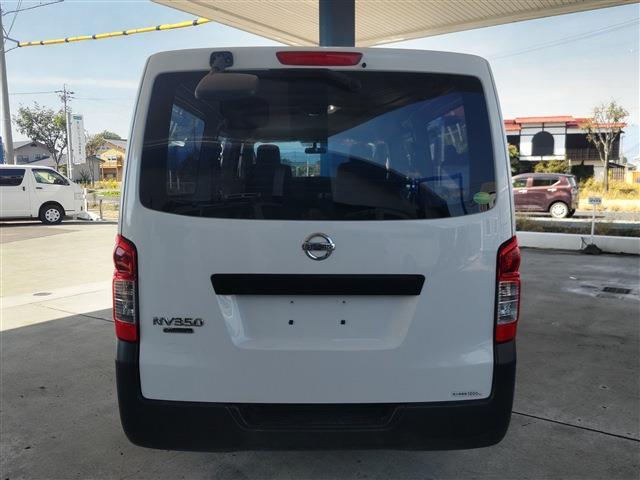 �ԗ����A���ʂ���̊O�ϑS�i�ʐ^�ł��B�o�b�N�h�A�p�l���⃊�A�o���p�[����A�e�[�������v�̃R���f�B�V�����ɂ��ĉ摜�ɂĂ��m�F���������B