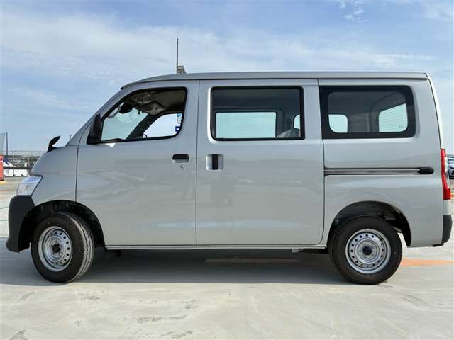 全車種、走行距離無制限の１年間無料保証付き！全国５０００ケ所...