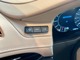 ヘッドアップディスプレイ：運転席側のフロントガラスにデジタル表記のスピードメーターやナビ情報などが表示される便利な装備です！