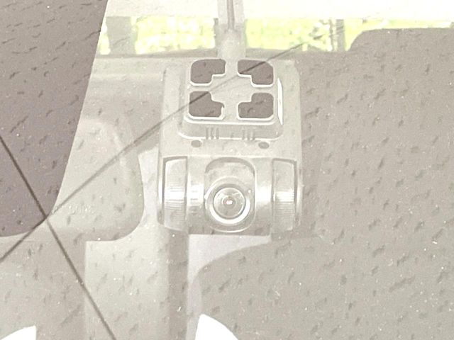 【ドライブレコーダー】ドライブレコーダー装備！走行中はもちろん、あおり運転や事故に遭遇した際、映像で記録し、万一のリスクに備えます。※記録用ＳＤカードはお客様ご自身でご準備いただく必要があります。