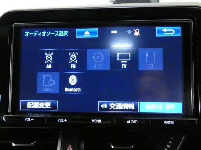 【オーディオ選択画面】ＡＭ／ＦＭの切替や、交通情報もこちらの画面から選択できます。