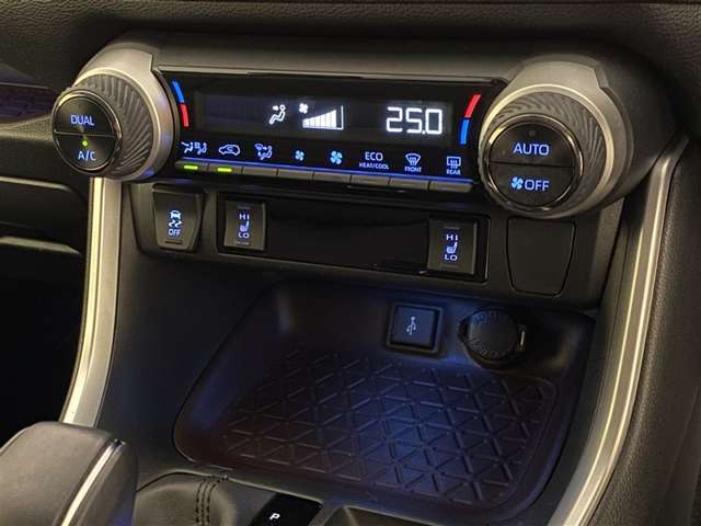トヨタ&nbsp;RAV4&nbsp;2.5 ハイブリッド G E-Four 4WD&nbsp;&nbsp;岡山県の詳細画像&nbsp;その16
