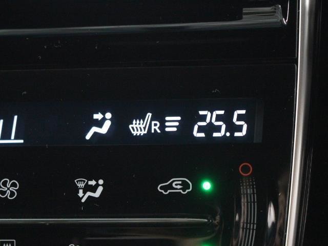 寒い日でも快適なドライブをサポートするシートヒーターが装備されています。