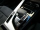 【運転席操作部】オーソドックスなシフトレバー、電子制御のサイドブレーキ。Audiホールドアシストも装備。